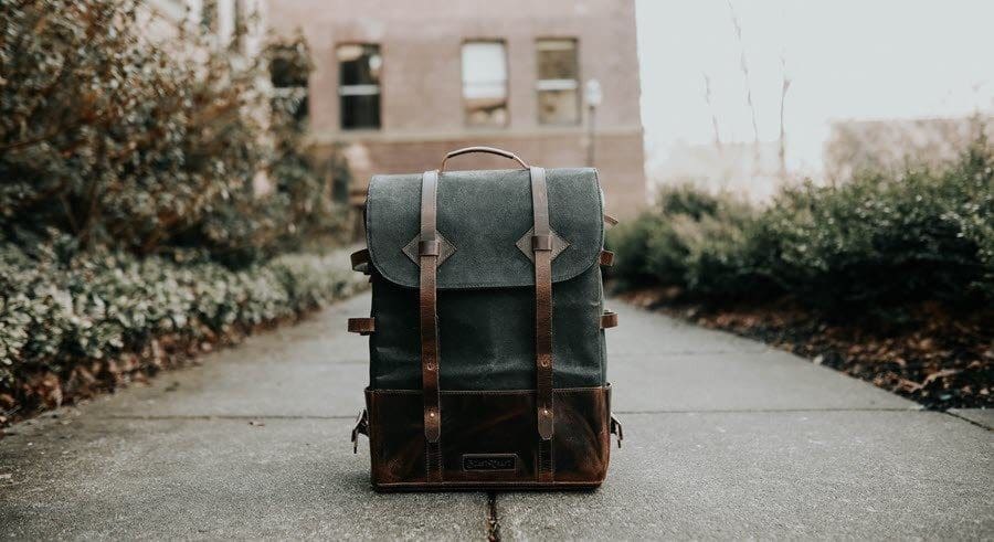 4 Best Camera Travel Backpacks That You Can Buy