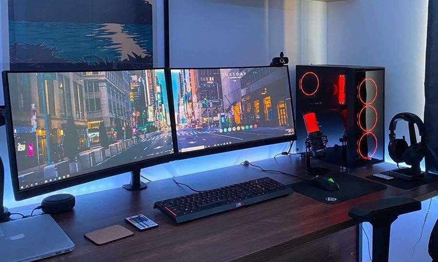 4 Best Desk Mounted Monitor Arms for Dual Monitors