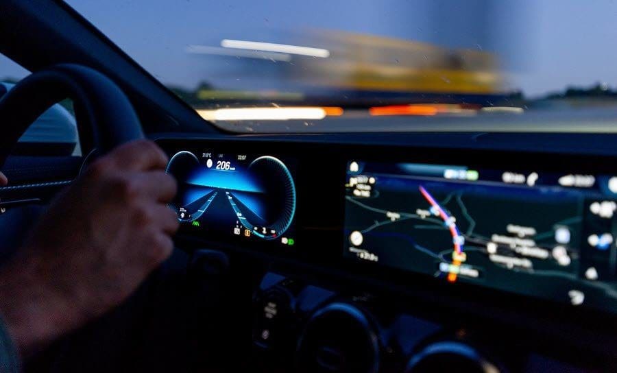 6 Best Apple Car Play Shortcuts and Automations You Must Try