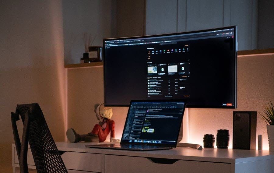 7 Best Monitor Arms for Ultrawide Monitors