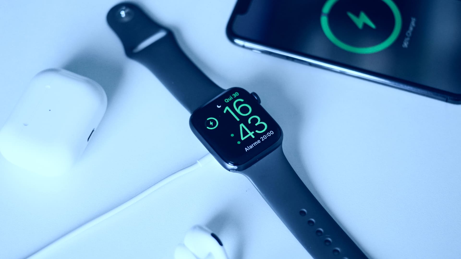 Apple Watch with low battery