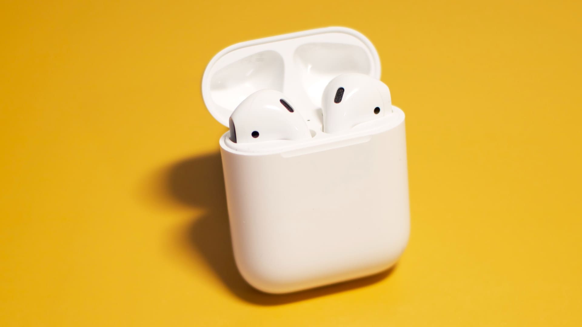 Charge AirPods in case