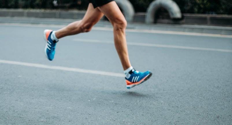 Fitbit Charge 4 vs Garmin Vivosport 6