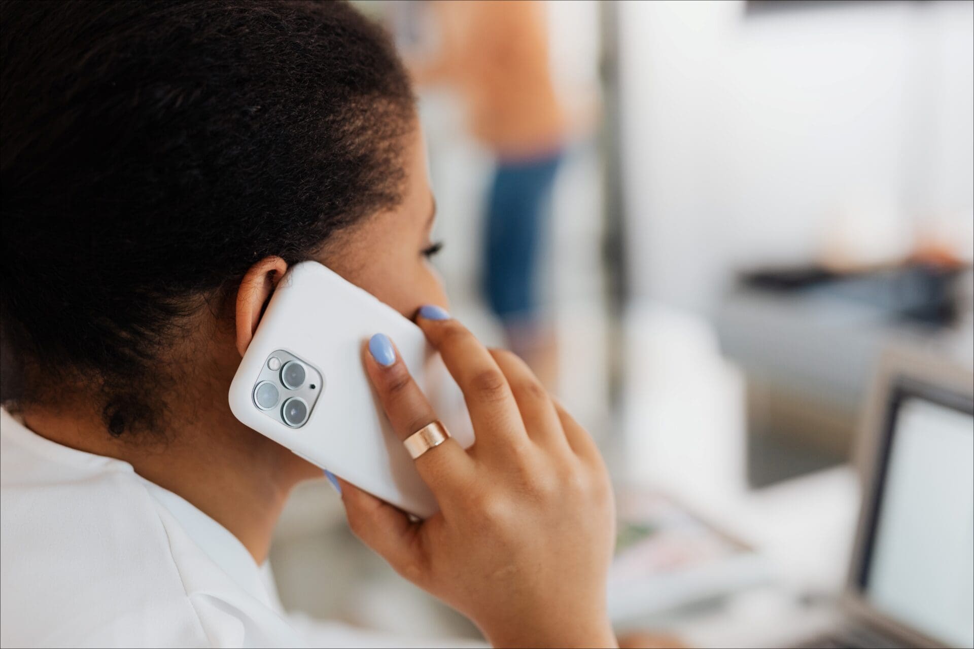 How to Create and Manage a Conference Call on iPhone