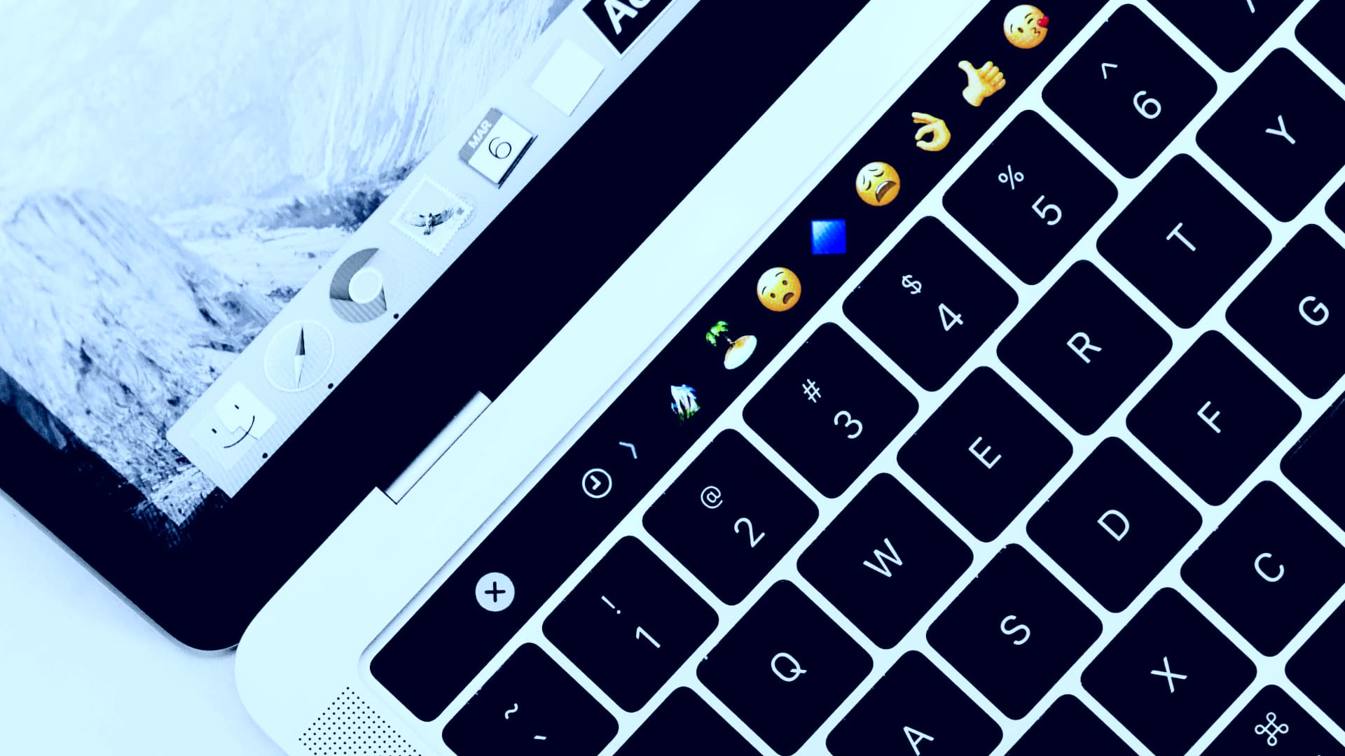 MacBook touch bar not working