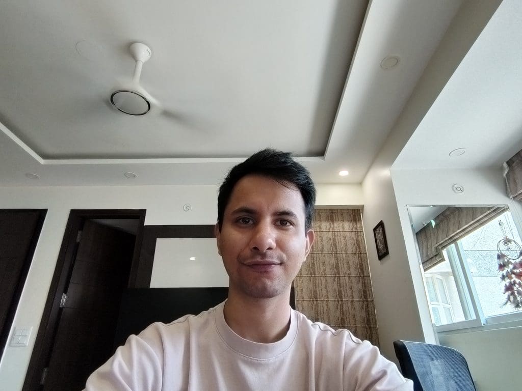 OnePlus Pad Selfie Indoor Lighting