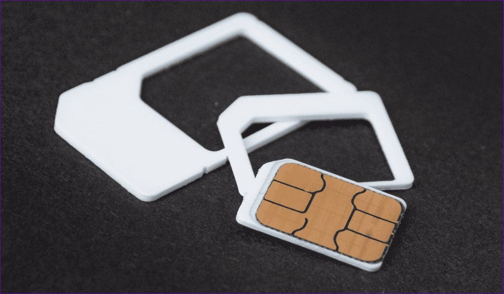 Properly position SIM card to fix error