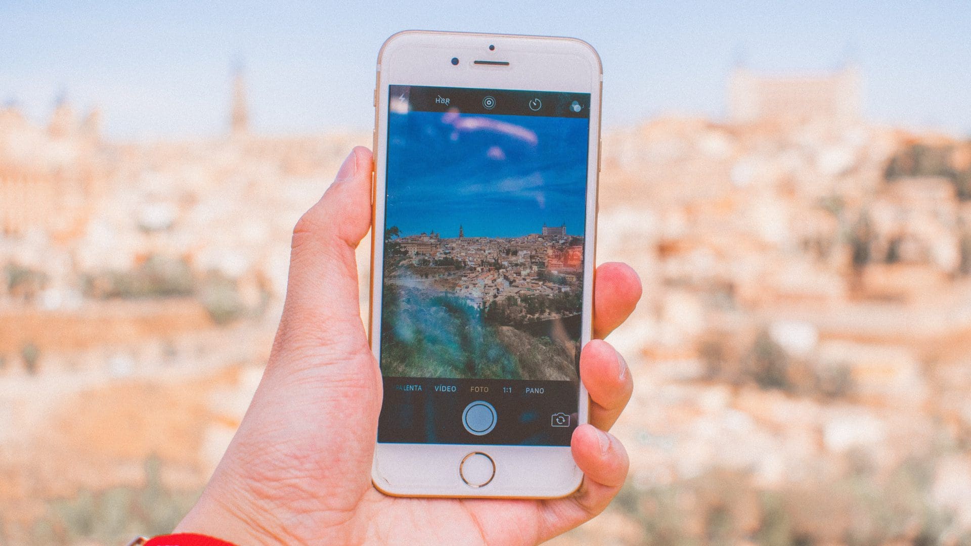 Save live photos as GIFs