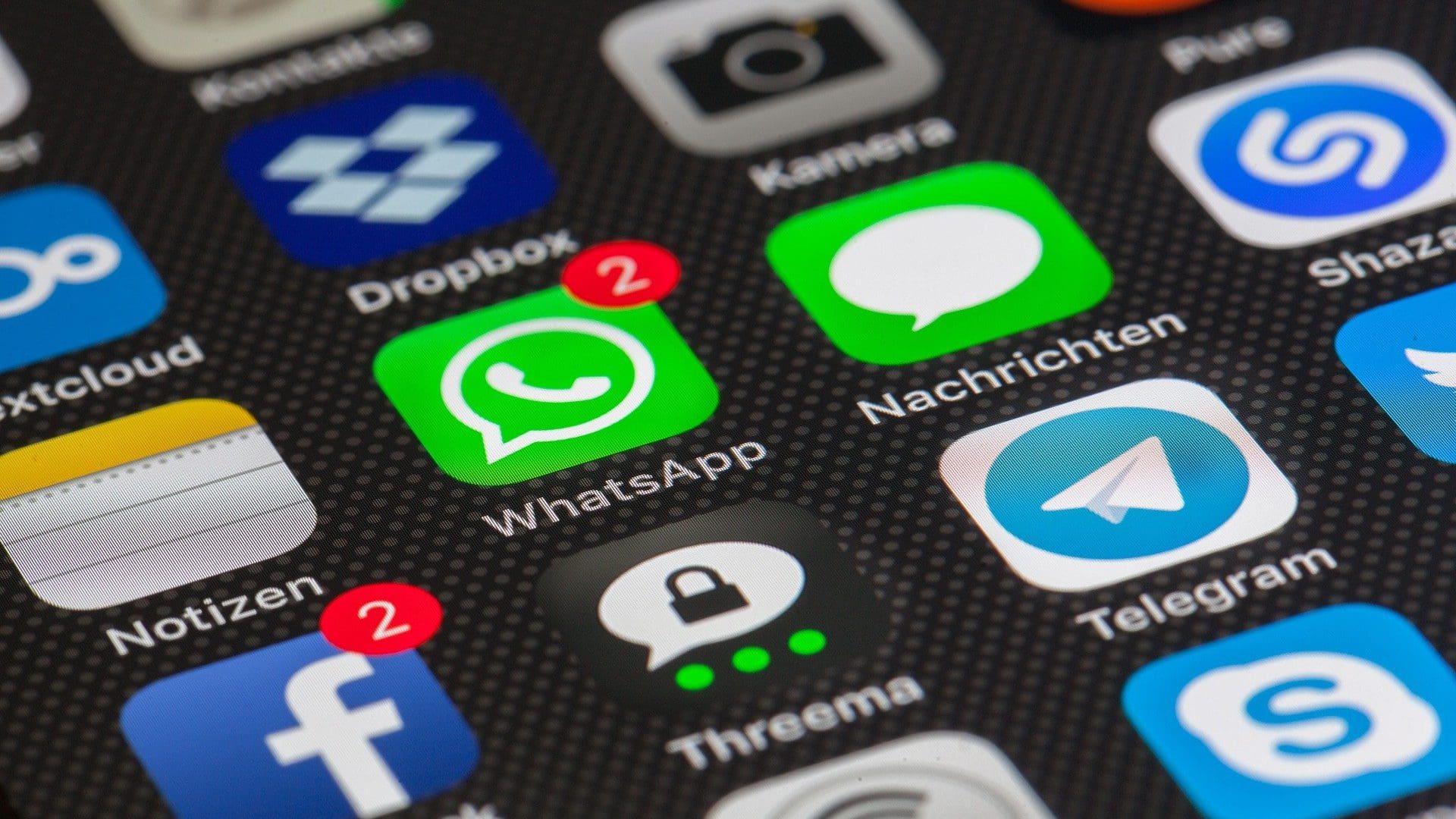 Schedule WhatsApp messages on iPhone