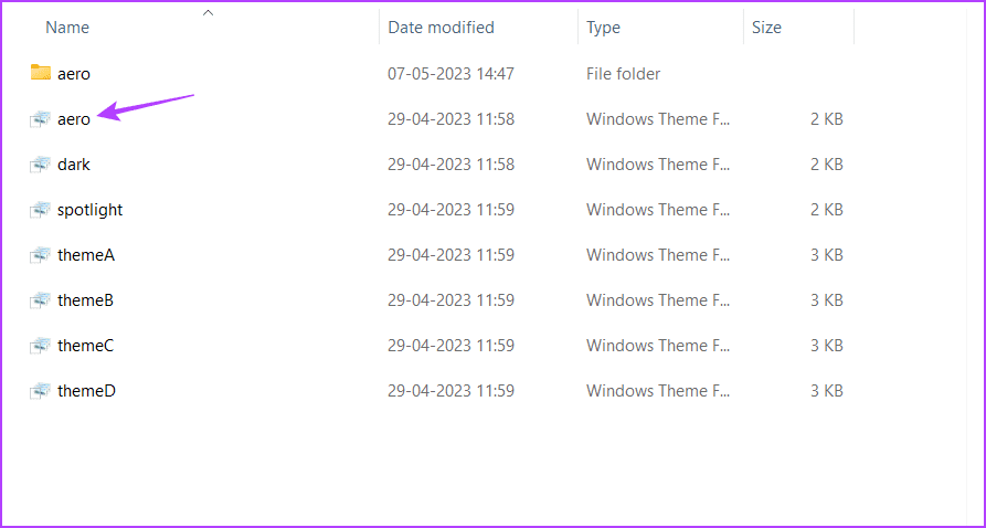 Theme name in the File Explorer