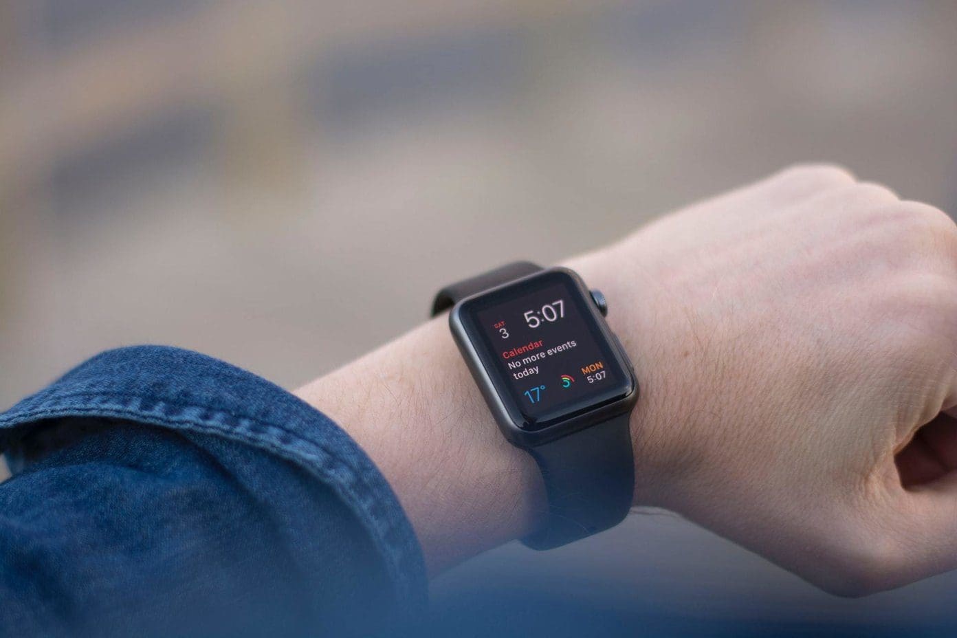 Top 7 Best Slim Apple Watch Cases That You Can Buy