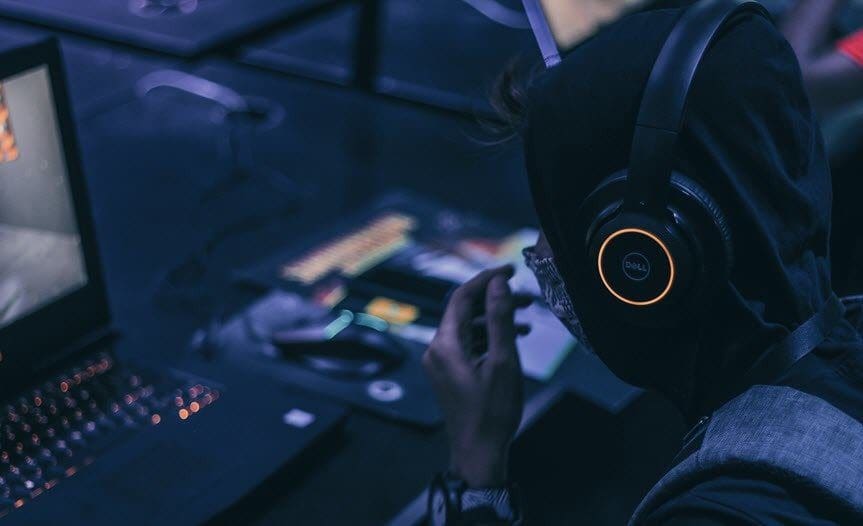 Top best Gaming Headsets With Noise Cancelling Microphone