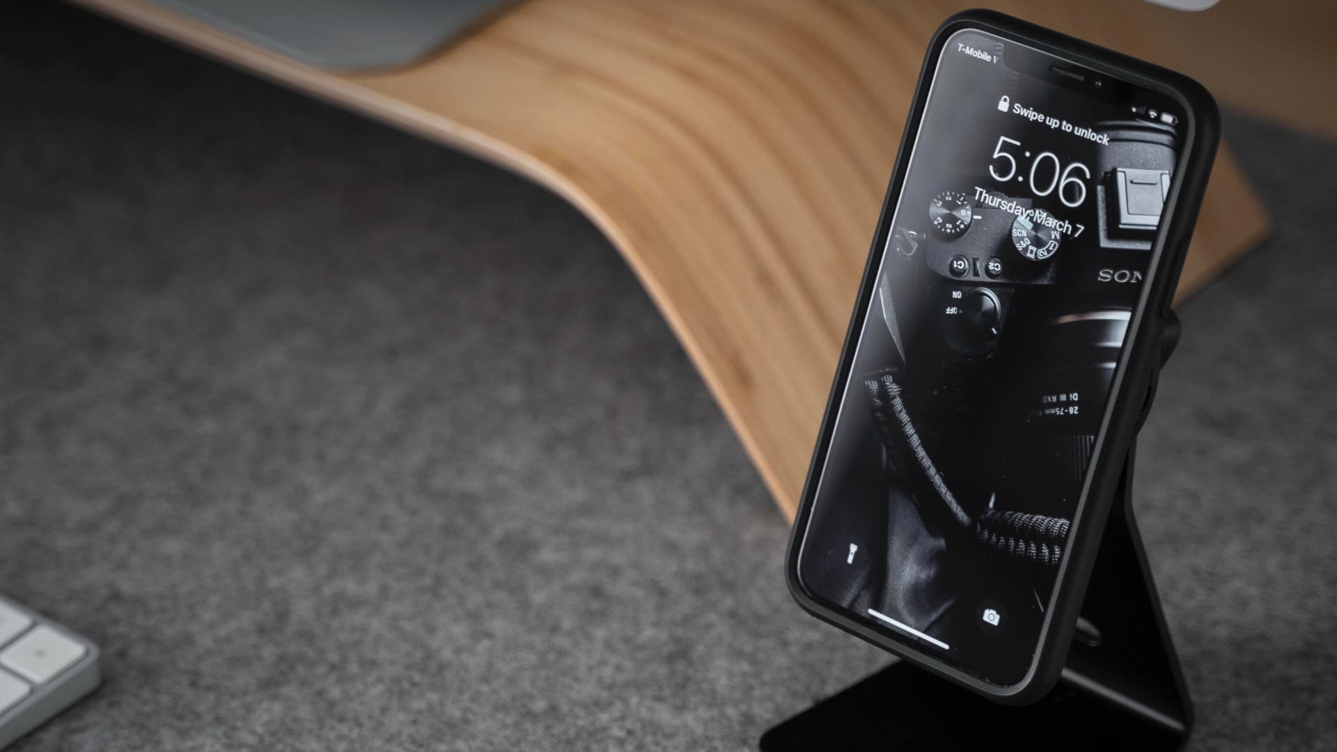 best iPhone desk stands