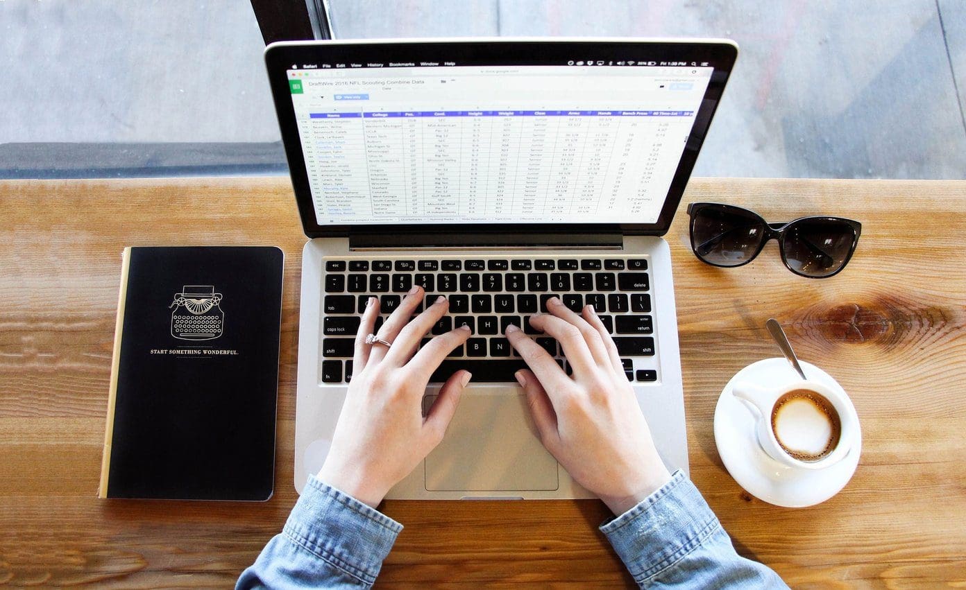 How to insert images in a google sheets cell feature image