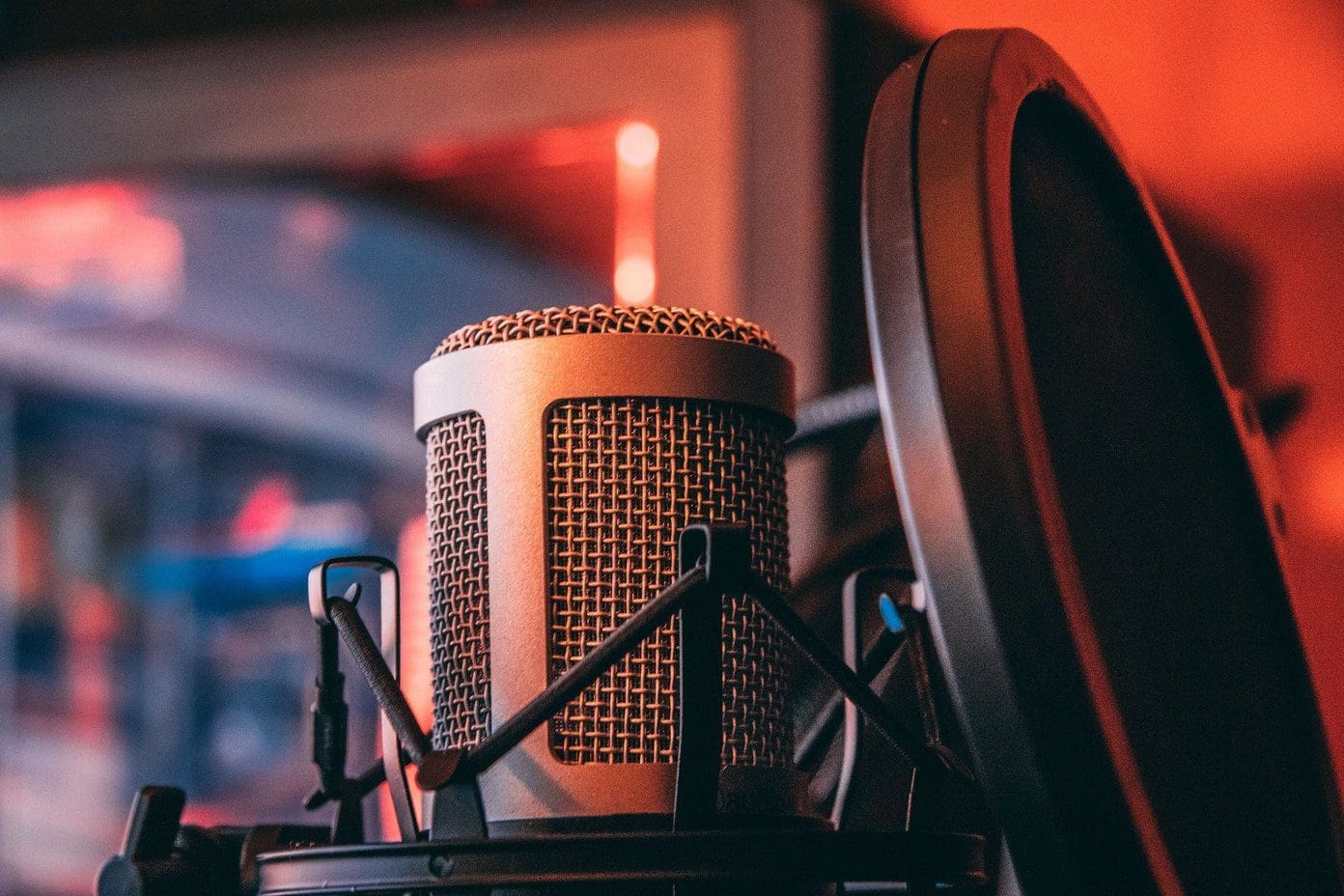 Microphone 5594702 1920