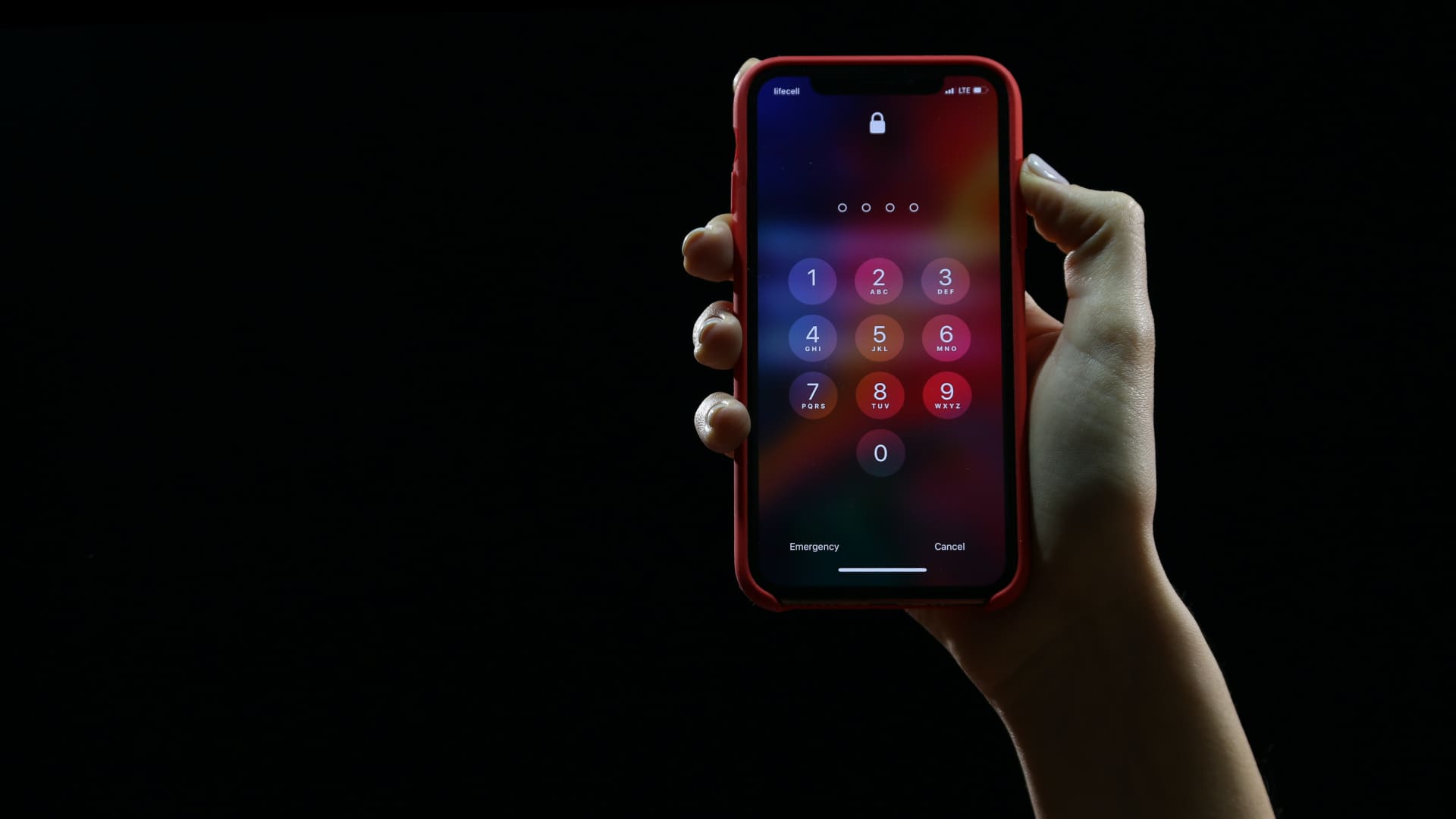view saved Wi-Fi passwords on iPhone
