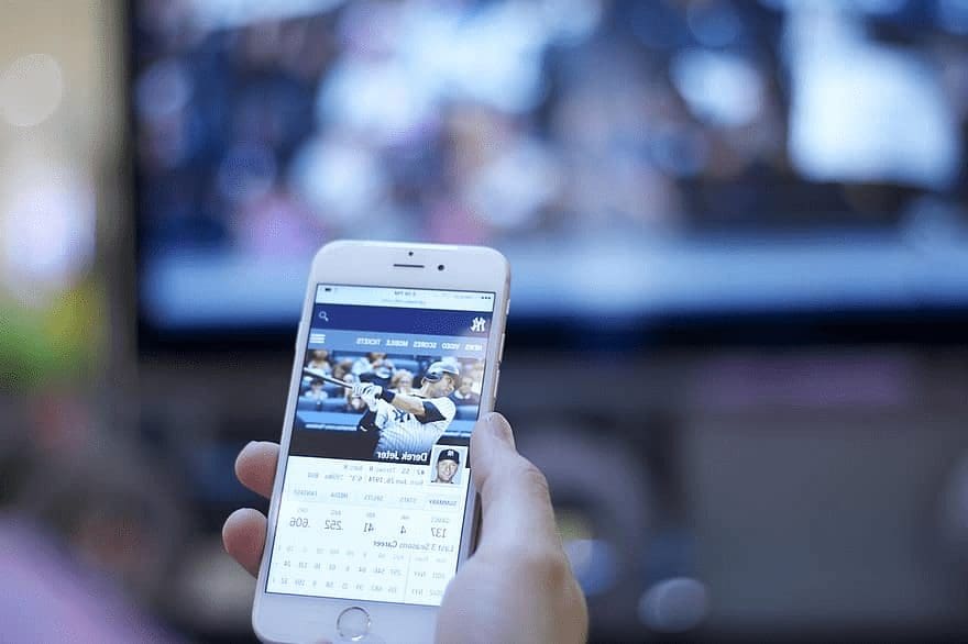 What is iphone screen mirroring 03